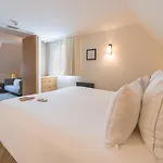 Relais Et Chateaux Le Chambard 5*