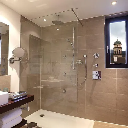 Hotel Relais Et Châteaux Le Chambard 5*