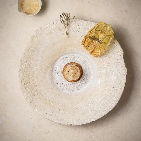 Relais Et Chateaux Le Chambard 5*