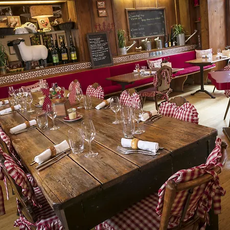 Relais Et Chateaux Le Chambard 5*