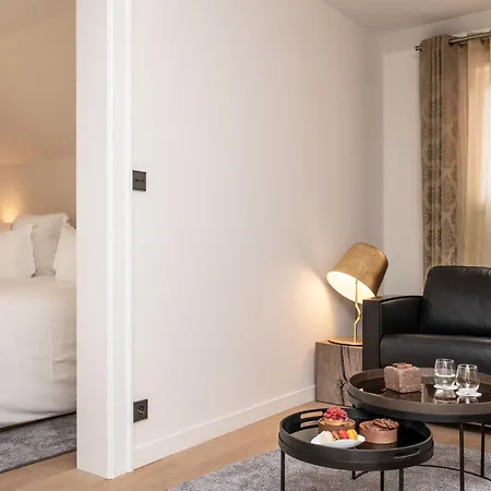 Relais Et Chateaux Le Chambard Hotel