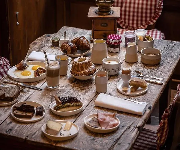 Relais Et Chateaux Le Chambard Hotel