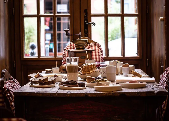 Relais Et Chateaux Le Chambard 5*