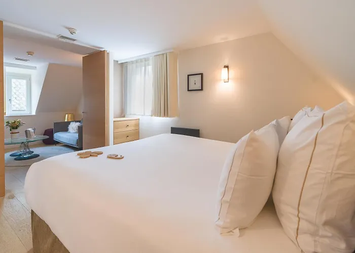 Relais Et Chateaux Le Chambard 5*
